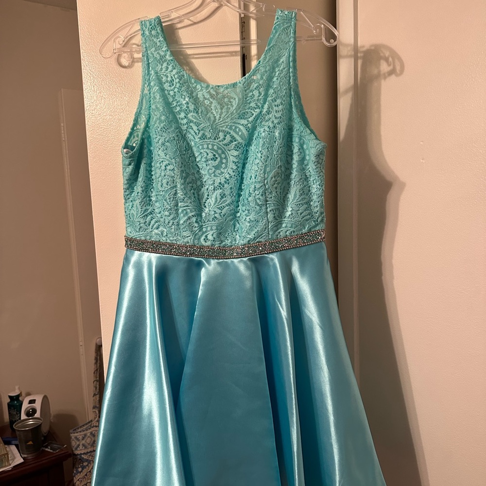 Teal Dress. Lace top, Silky Bottom.